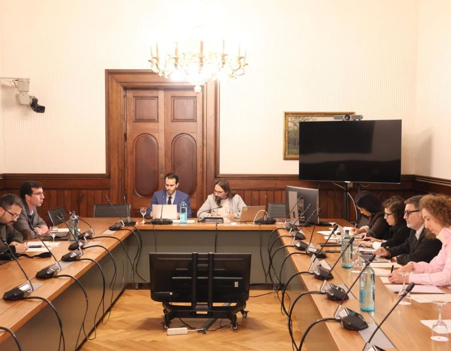 El 6 de febrer de 2026, ACCET va comparèixer al Parlament de Catalunya